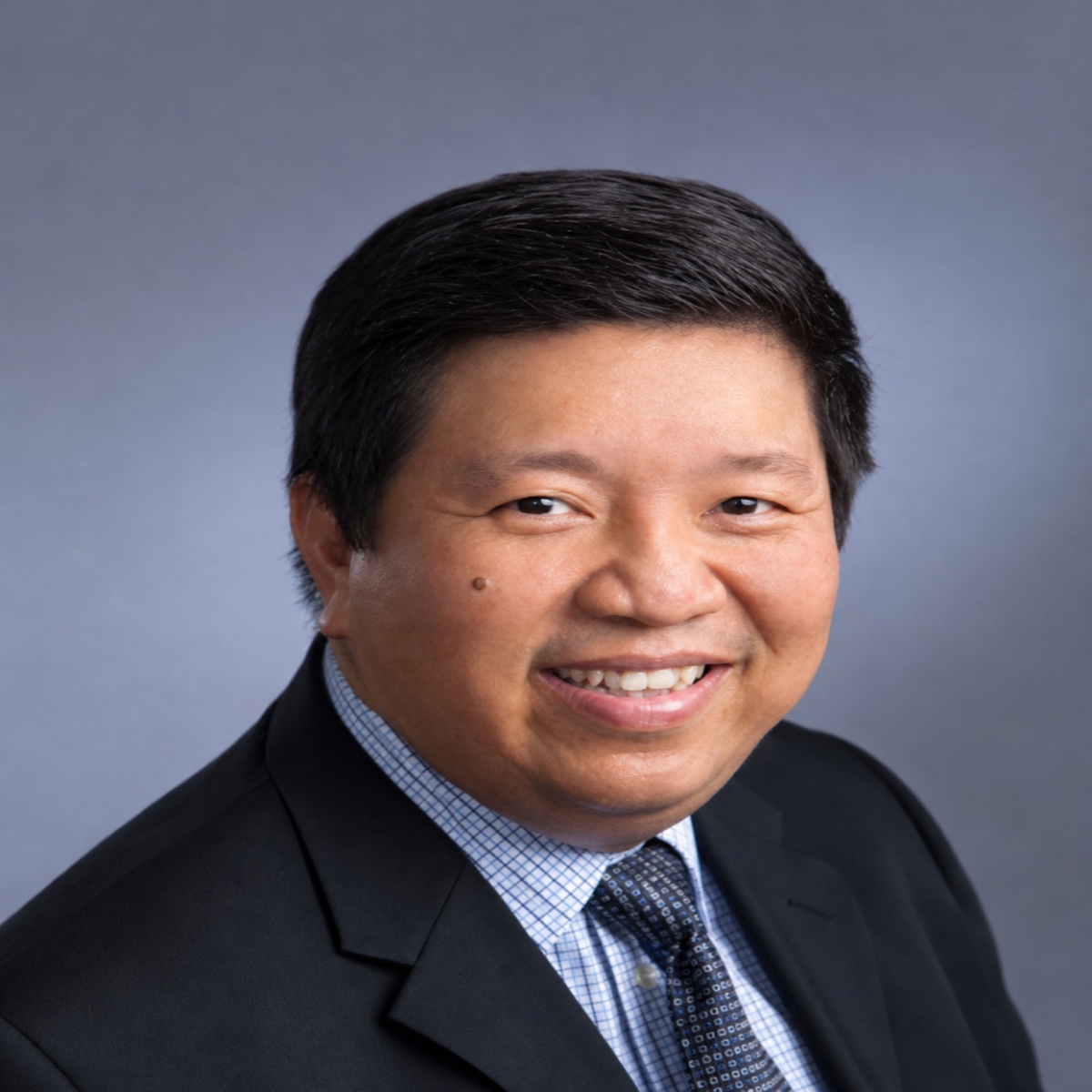 Dr Low Peng Koon, Oral and Maxillofacial Surgeon at Teeth Q